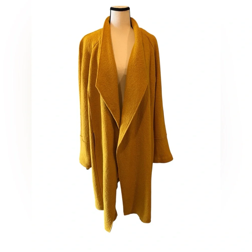 Tahari | Open front wool blend pea coat size large
